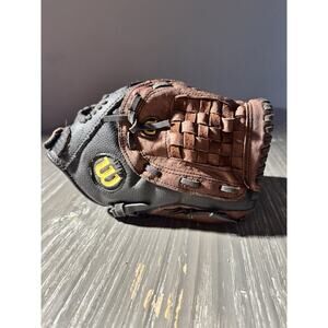 Wilson A2452 Baseball Glove Softball Kids Glove In Field Brown Catch Ball Sports